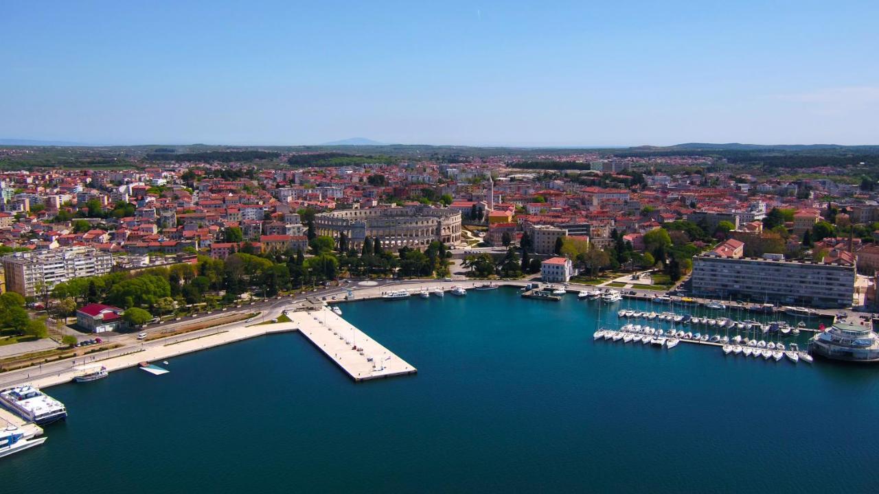 Kalea Pula Center Apartman Kültér fotó